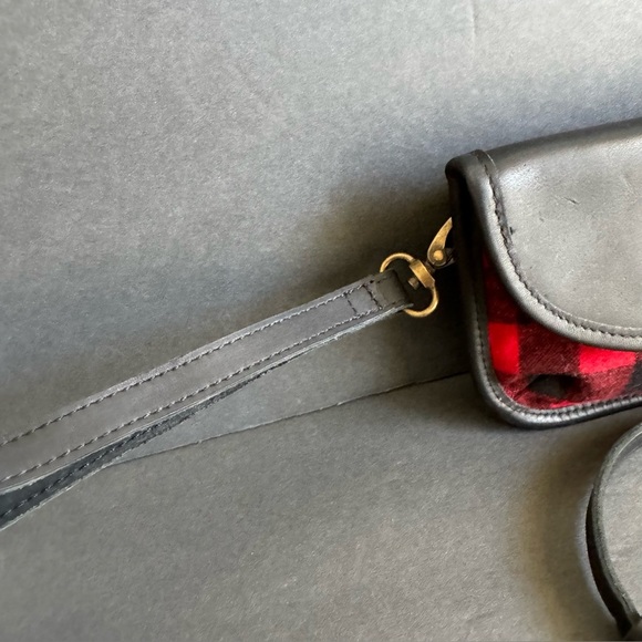 Pendleton Wool Crossbody Bag Plaid Wool Black Leather Convertible Purse Wristlet - Picture 4 of 9